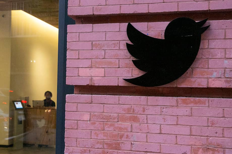 Musk, que compró la red social a fines de octubre por 44.000 millones de dólares, ya había consultado a los usuarios para decidir si Donald Trump podría volver a la plataforma.