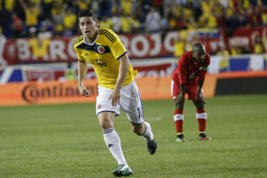 James Rodríguez, celebra su gol contra la Selección de Canadá.//AFP