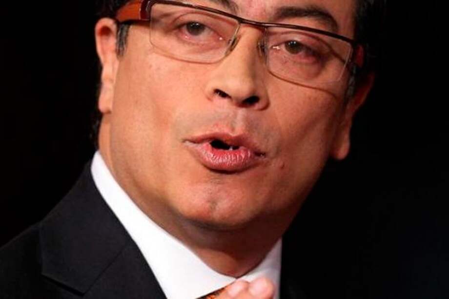 Petro sigue lanzando dardos contra la administración de Samuel Moreno