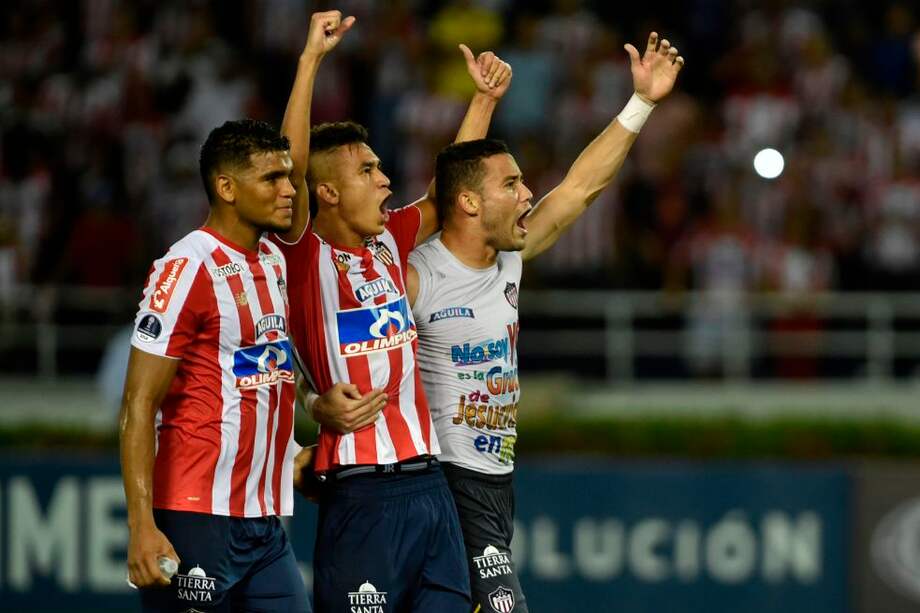 Los jugadores del Júnior están listos para enfrentar al Paranaense y al Medellín. / AFP