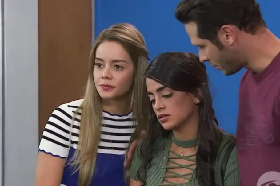 Alejandra Isaza en su papel de Ana, la DJ de 'Tu voz estéreo'.