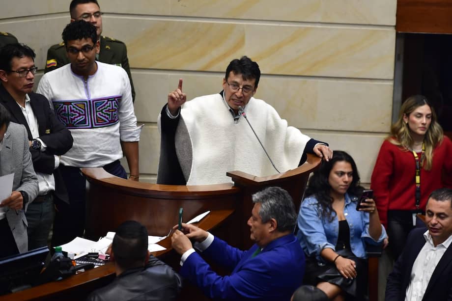 El senador Richard Fuelantala apoyó algunas iniciativas del Gobierno del presidente Gustavo Petro, pero luego se distanció del Ejecutivo.