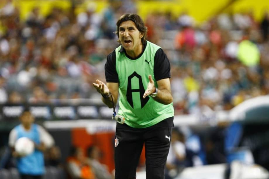 El argentino Gustavo Costas, ex técnico de Santa Fe y Atlas. / AFP