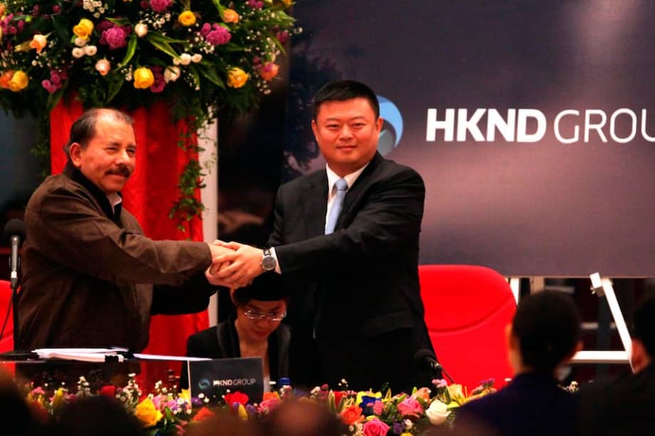 El presidente de Nicaragua Daniel Ortega, y el presidente de HKND Group, el abogado Wang Jing.