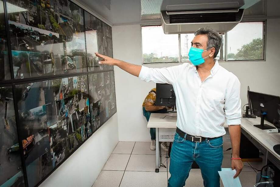 El alcalde de Barrancabermeja, Alfonso Eljach dijo que para ingresar a la ciudad es necesario tener autorización de la Secretaría de Gobierno y mostrar prueba negativa de COVID-19.
/ Tomado de @alfonsoeljach