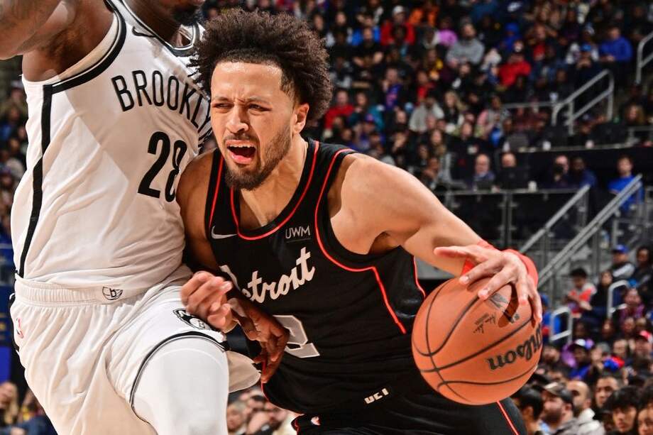 Detroit Pistons en el partido contra Brooklyn Nets.