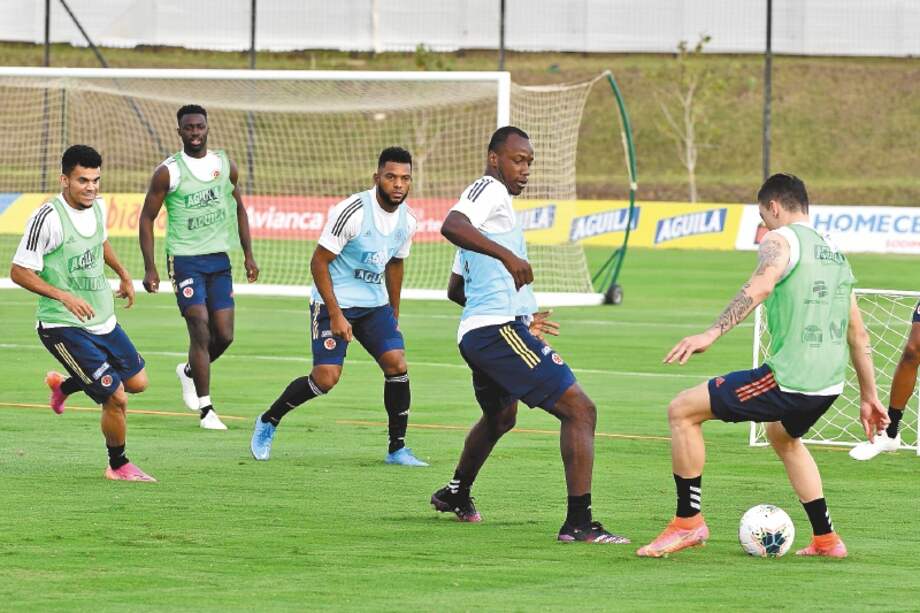 Colombia registra cuatro puntos de 12 posibles, para un rendimiento del 33 %. / FCF