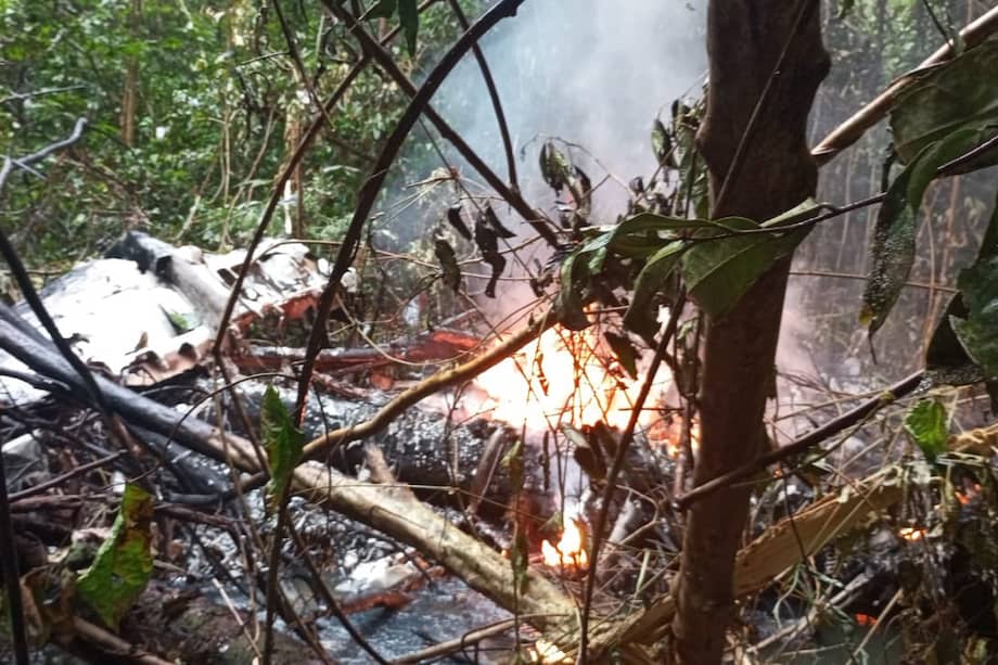 En la aeronave se transportaba una mujer en gestación, indicó el Cuerpo de Bomberos Voluntarios de Mitú.