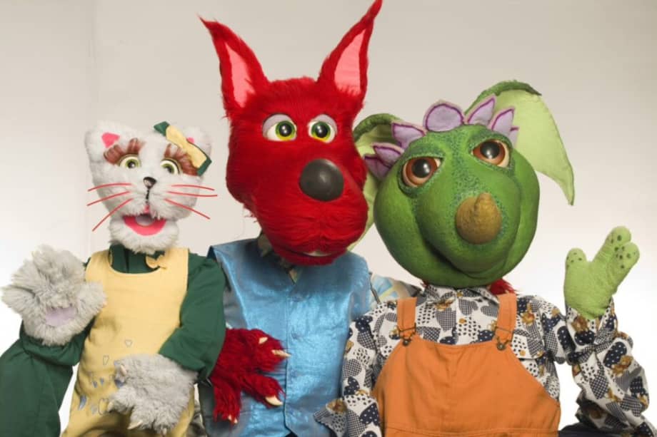 Los títeres Aurelio Cheveroni, Mery Moon y Dinodoro le hacían compañía a un elenco mayoritariamente infantil.