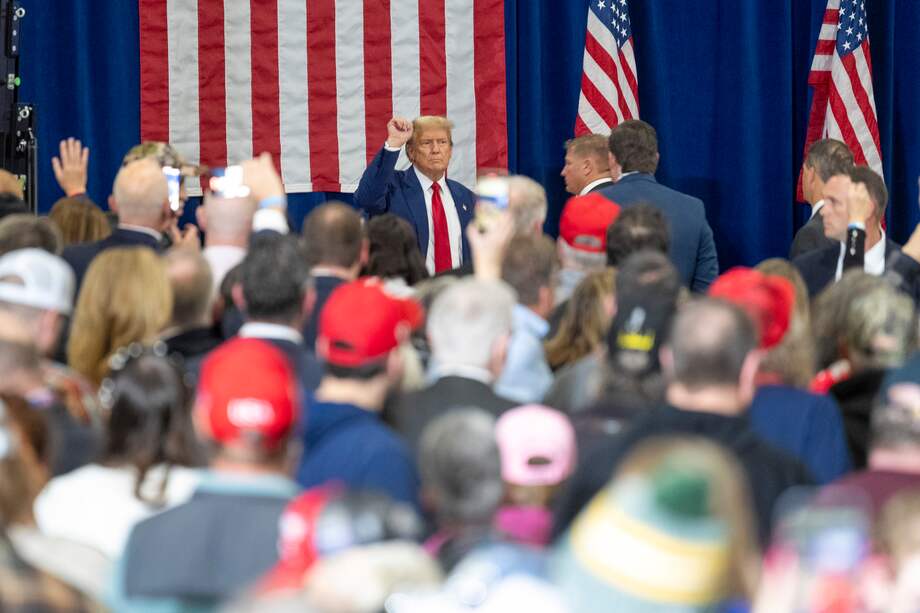 "Si Trump pierde no sólo habrá teorías de conspiración para explicar su derrota. Es probable que haya serios brotes de violencia" - Sergio Otálora