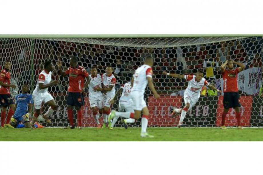 DIM y Santa Fe igualaron en un partido lleno de emociones