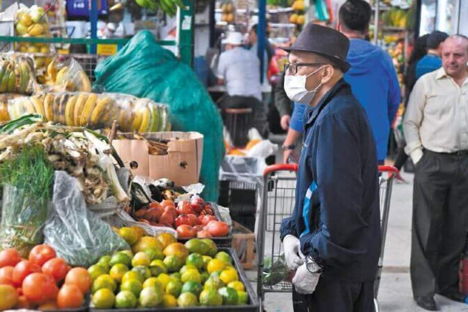 La plataforma digital "compra local" ha beneficiado a 250 campesinos que se iban a ver muy afectados por el aislamiento.
/ Gustavo Torrijos - El Espectador