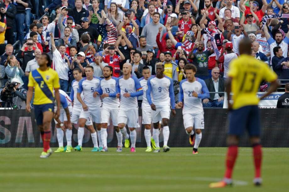 Estados Unidos venció a Ecuador y clasificó a semifinales. Foto: AFP