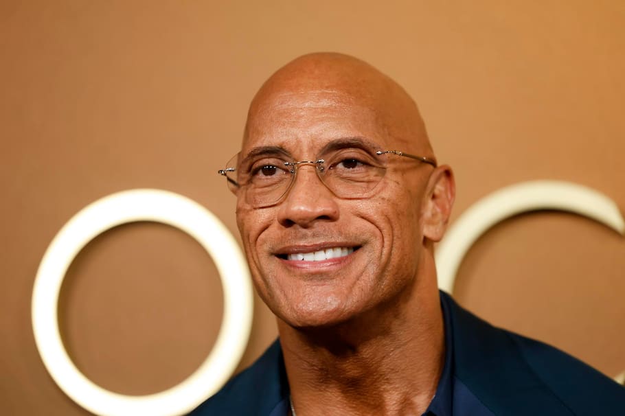 LOS ANGELES (United States), 17/11/2025.- US actor and professional wrestler Dwayne Johnson attends the Academy of Motion Picture Arts and Sciences 16th Governors Awards in Los Angeles, California, USA, 16 November 2025. EFE/EPA/CAROLINE BREHMAN