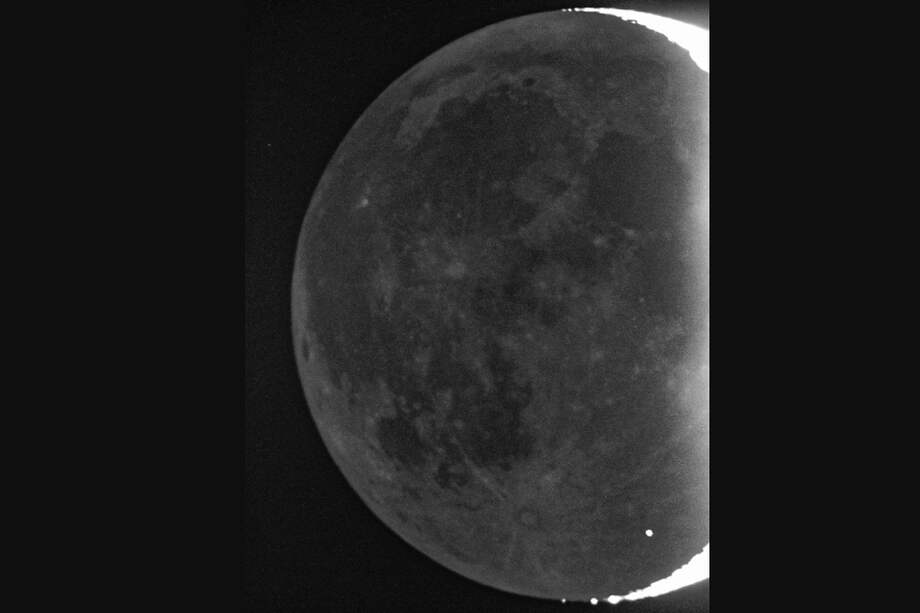 El impacto fue registrado desde Hiratsuka, Japón.