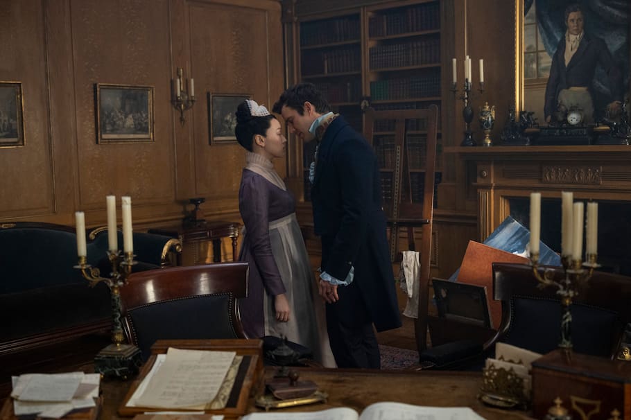 Bridgerton. (L to R) Yerin Ha as Sophie Baek, Luke Thompson as Benedict Bridgerton in episode 405 of Bridgerton. Cr. Liam Daniel/Netflix © 2025