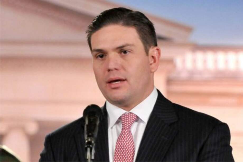 Ministro de Defensa.