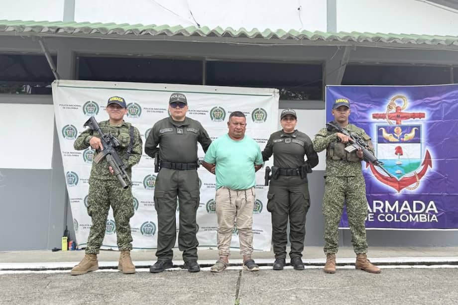 El hombre es requerido mediante orden de captura con fines de extradición por una Corte Federal del Distrito Sur de California, en Estados Unidos, por los delitos de narcotráfico y terrorismo.