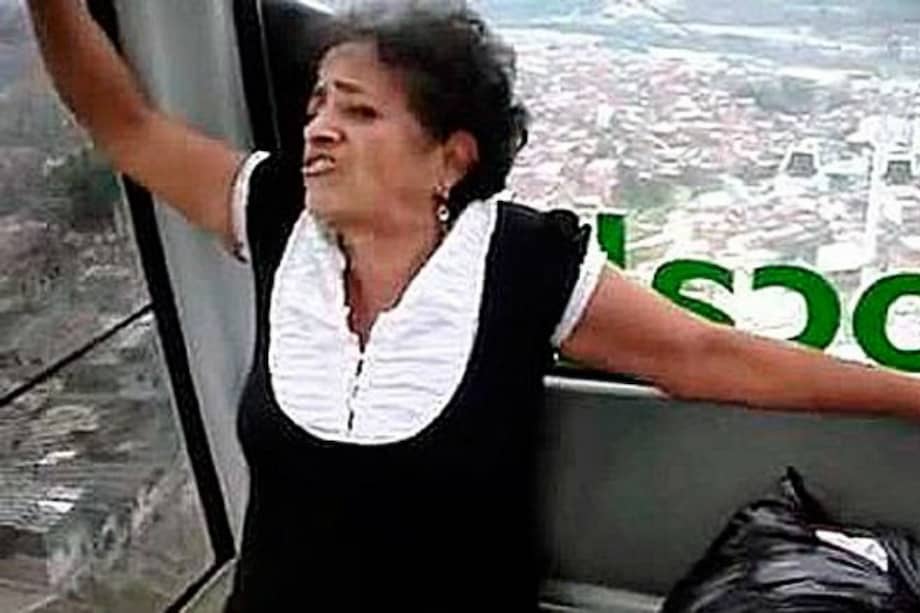 Apareció doña Gloria, la del video de metrocable