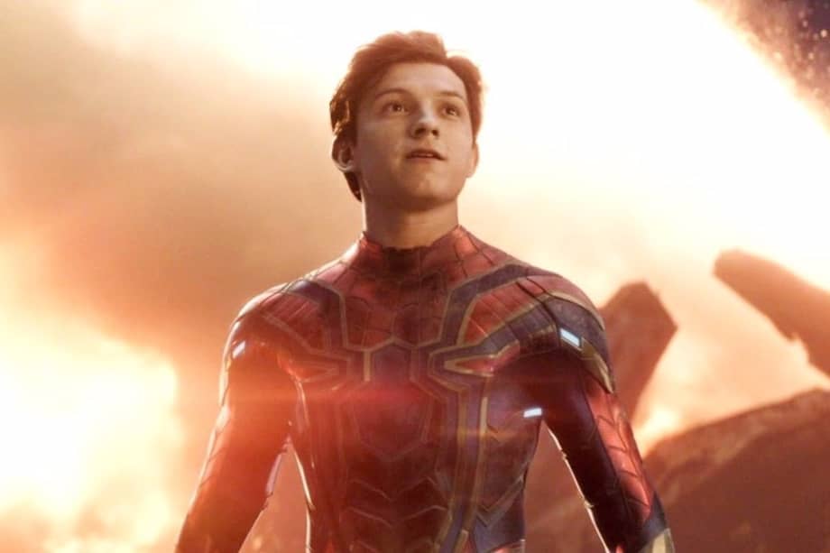 Tom Holland aparece por primera vez interpretando a "Spider-Man" en "Capitán América: Civil War" en 2016.