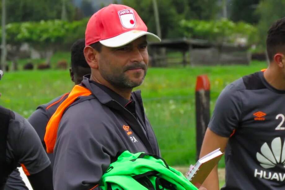 Gerardo Bedoya, de 43 años, fue dos veces asistente técnico de Santa Fe. / Archivo
