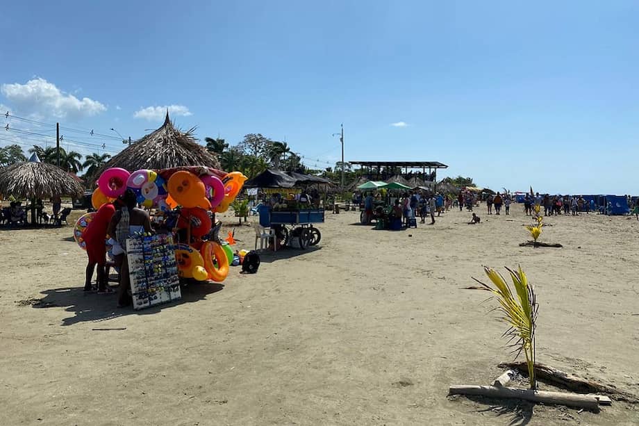 Inició la campaña, “Turbo sin segunda ola por Covid-19″, con la que se establecieron medidas como el cierre de bares y playas, desde el viernes 8 de enero hasta el lunes 11 de enero.