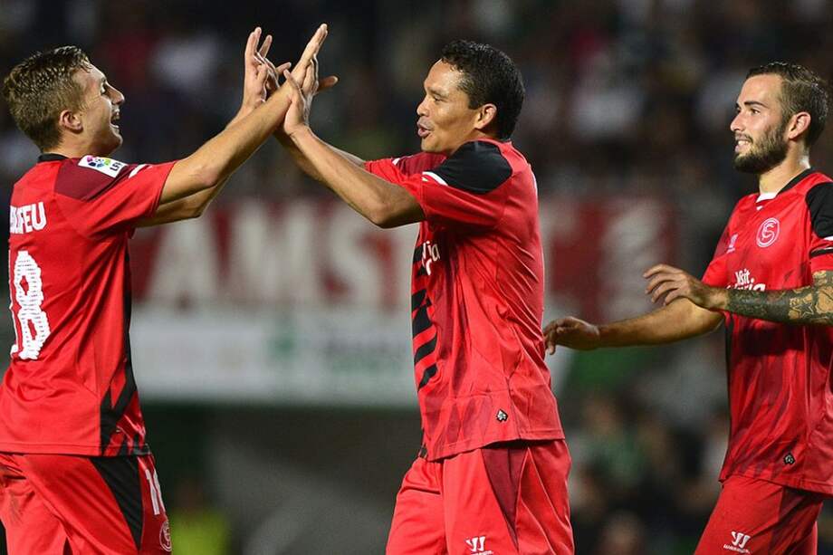 Carlos Bacca, delantero del Sevilla //AFP