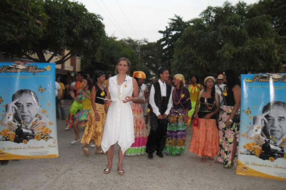 Con un desfile cultural, Aracataca celebró el primer aniversario de la muerte de Gabriel García Márquez.