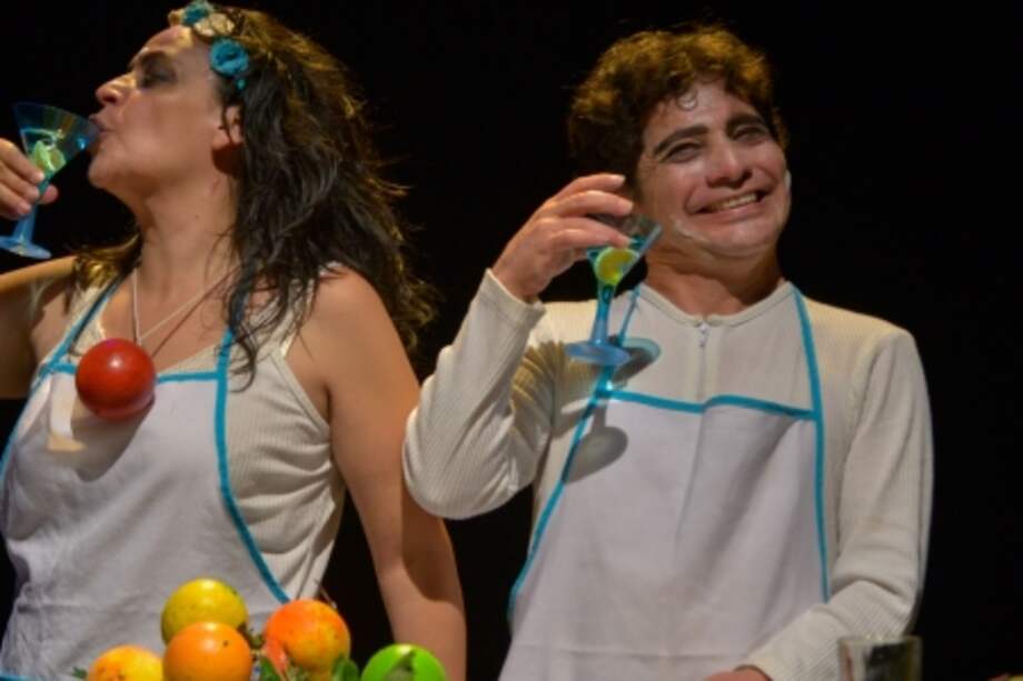 Fanny Baena y Fabio Velasco en la obra “Una mariposa se posó en tu hombro el día en que dijiste sí”.