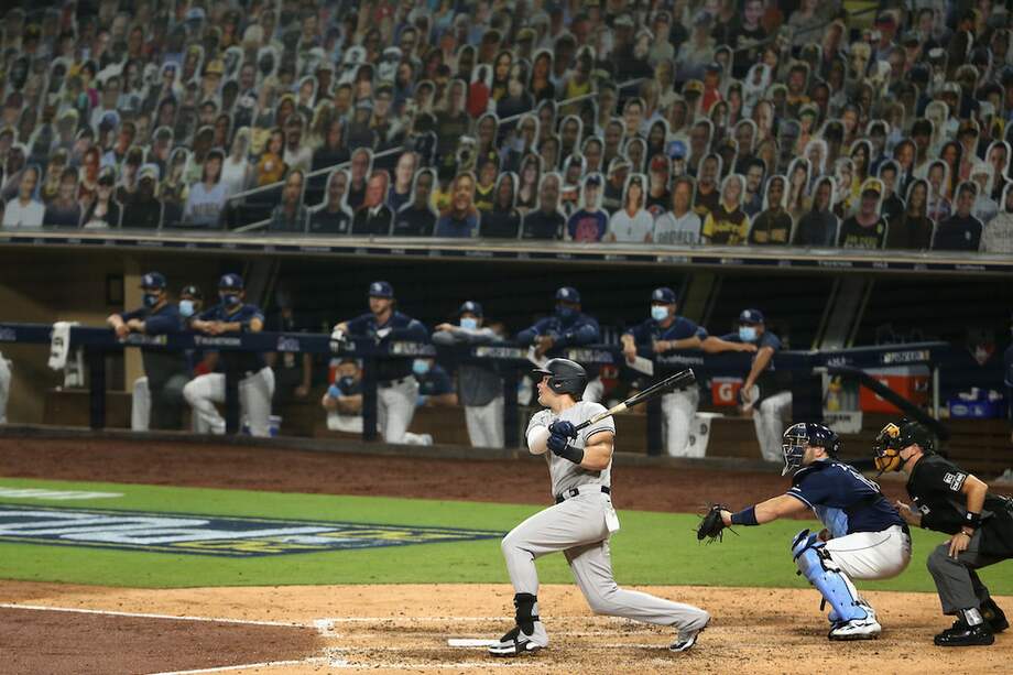 Los Yankees vencieron a los Azulejos de Toronto en los playoffs para ingresar en la serie divisional por la Liga Americana.