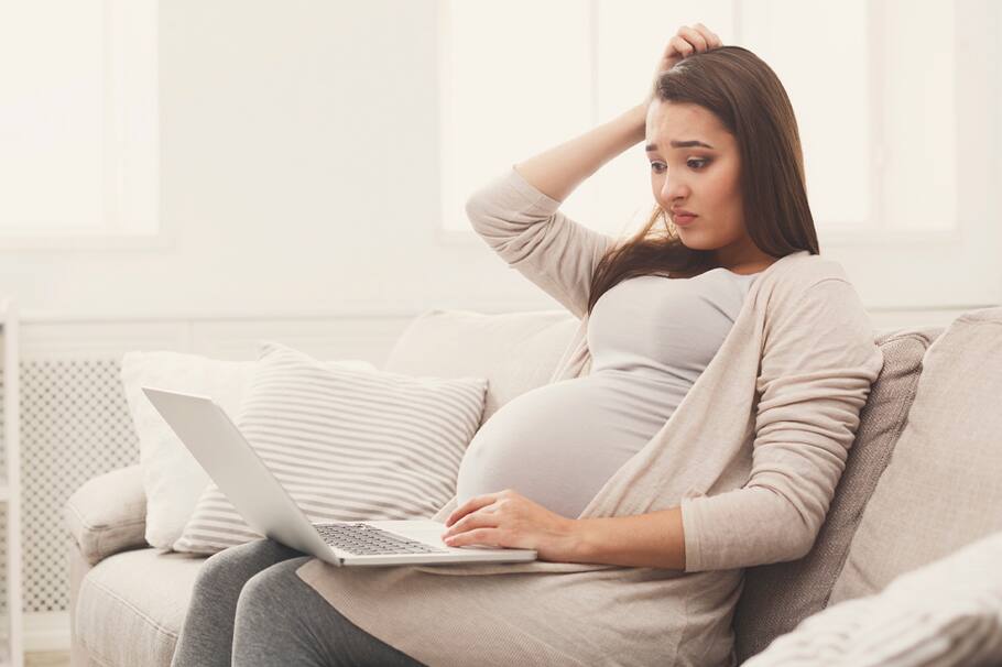 Uno de los cambios que perciben muchas mujeres con el embarazo es la sensación de ser más torpe y distraída, ¿es normal?