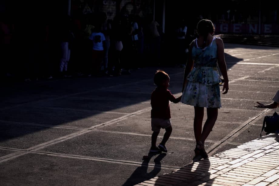 Su hijo Clever Damian nació el 18 de julio de 2025, seis meses y dos días después del inicio de la guerra en Catatumbo. Para ese momento, la Corte estaba revisando los 15 decretos expedidos por el gobierno Petro para atender la crisis. (Imagen de referencia).