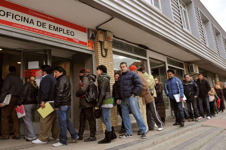 El leve aumento del desempleo en 2019 afectó en mayor medida a las mujeres, cuya tasa de desocupación se elevó en dos décimas hasta alcanzar 10,2 %. / Bloomberg