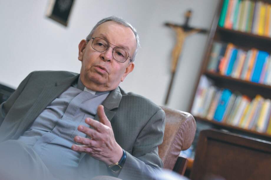 Monseñor Héctor Fabio Henao es una de las fichas claves en la negociación que el Gobierno está adelantando con el Eln.