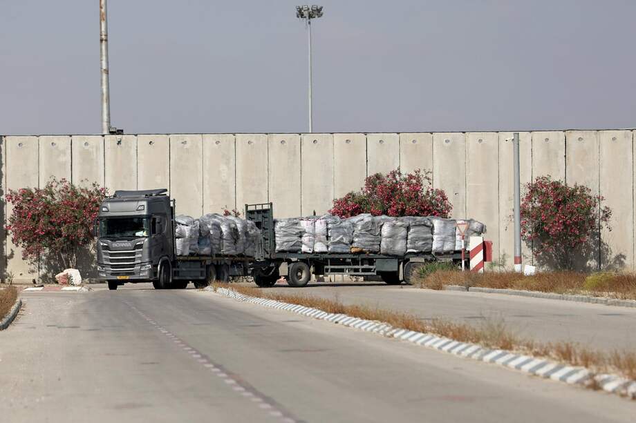 La ONU confirma la entrada de 198 camiones de ayuda a Gaza. La Cruz Roja entrega medicinas, pero alerta: la ayuda sigue siendo insuficiente.