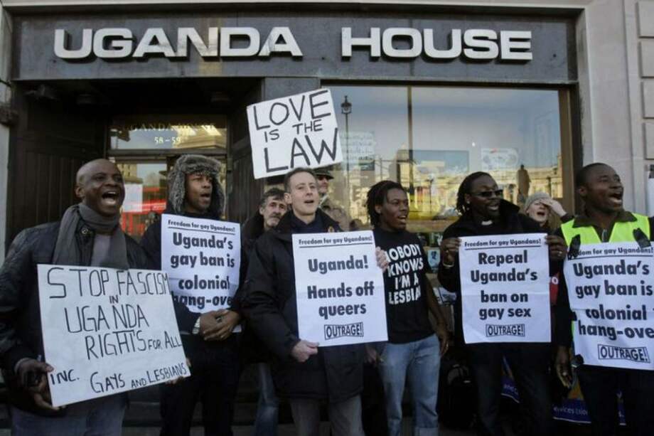 Uganda aprobó el pasado diciembre una ley que impone 14 años de cárcel a quienes tengan relaciones con personas del mismo sexo