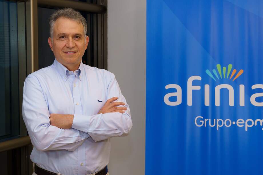 Las metas se cumplen con recursos humanos, tecnológicos y económicos, dice Javier Lastra Fuscaldo.