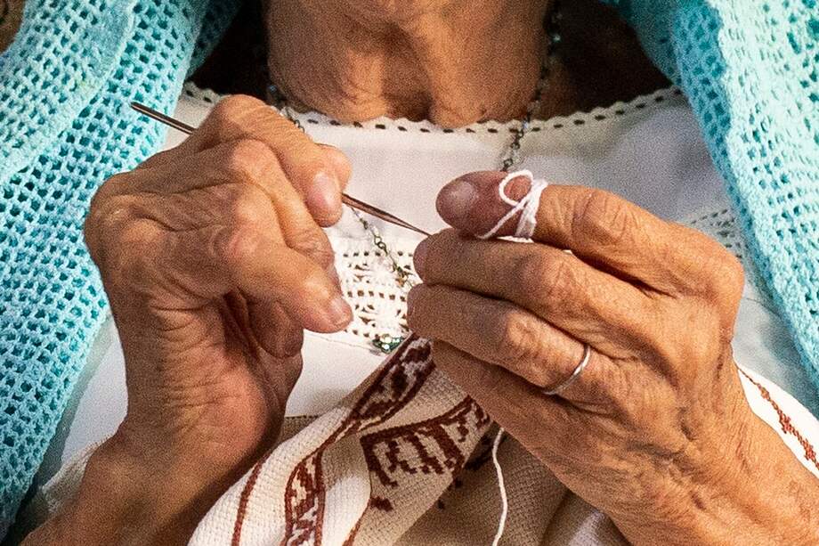 Después de seis meses de cierre, el mercado artesanal regresará de manera presencial.