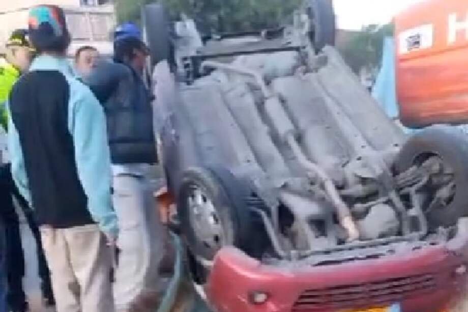 Autoridades capturaron a un hombre que se estrelló en confusos hechos.