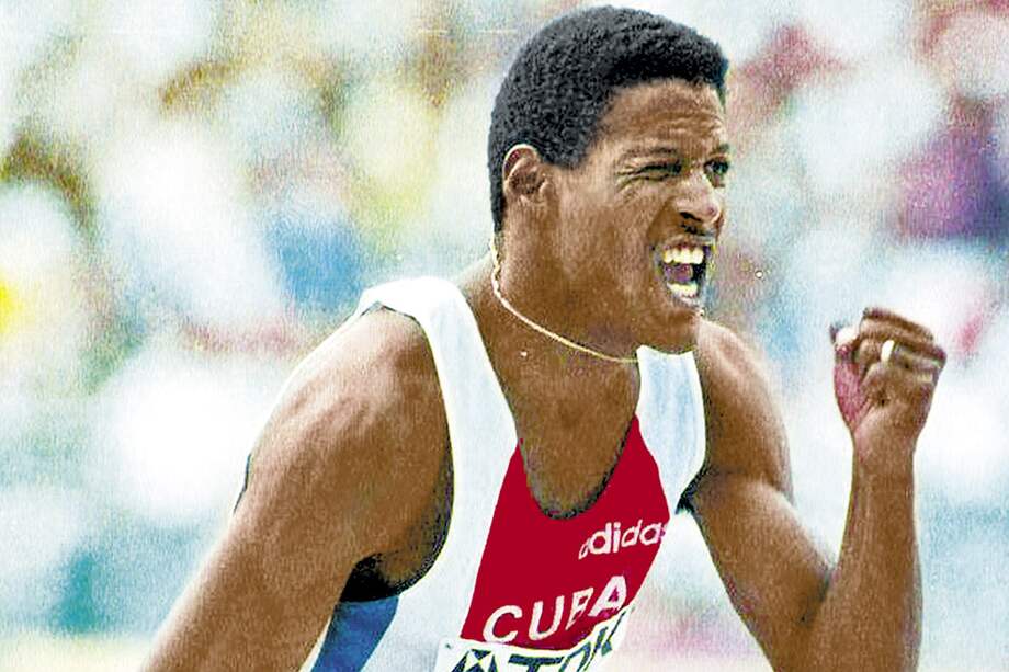Javier Sotomayor en Stuttgart (Alemania), el 22 de agosto de 1993. / AFP