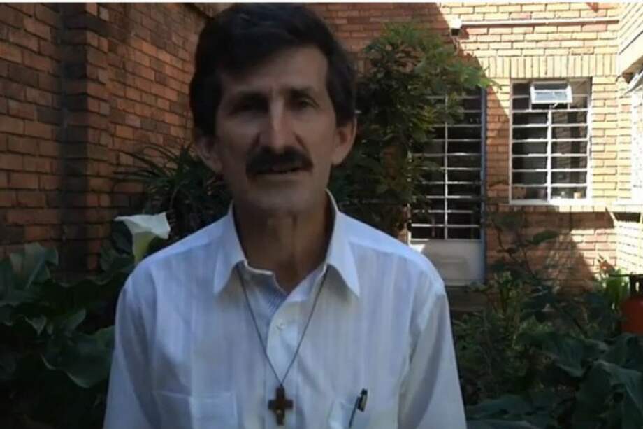 Allegados a Álvaro Uribe estarían impidiendo la restitución de tierras