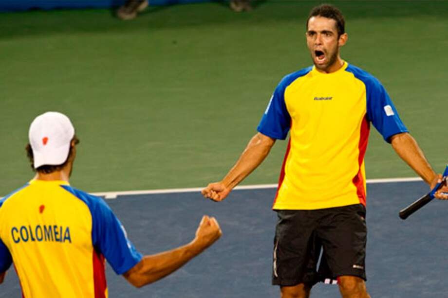 Cabal y Farah avanzan a tercera ronda del Roland Garros