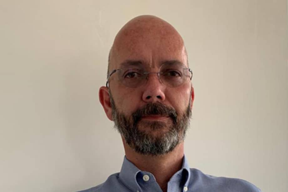 Ricardo Calderón, fue director de investigaciones de la revista Semana. Fue director de la publicación desde octubre de 2020 hasta noviembre de ese año, luego de renunciar a su cargo.