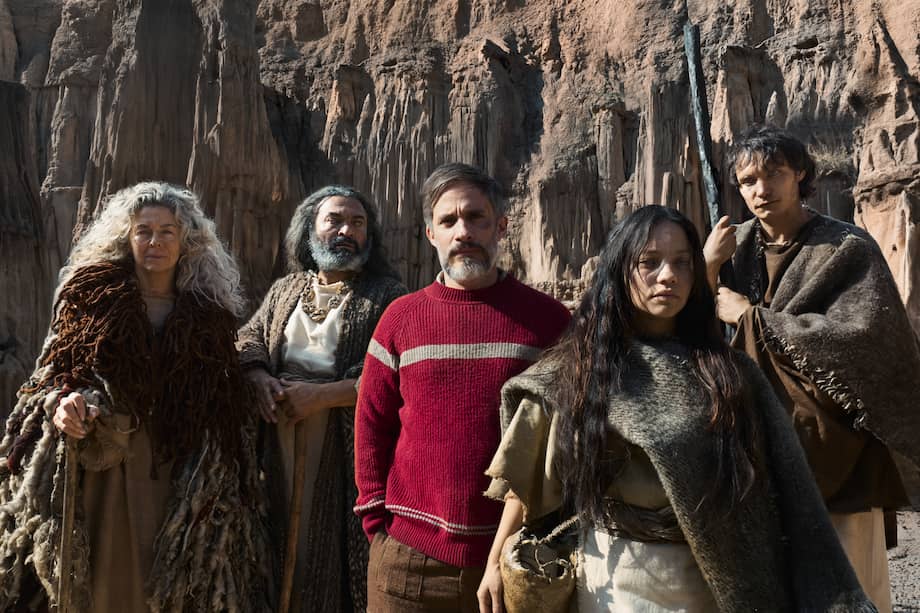 Elenco de "En El Valle De Las Sombras", de izquierda a derecha: Margarita Rosa de Francisco, Diego Vásquez, Gael García, Natalia Reyes, Claudio Cataño.