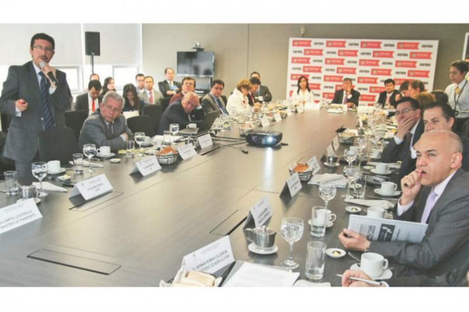 La comisión de concertación salarial se reunirá de nuevo mañana para continuar con la discusión que, según lo programado, terminará el próximo viernes. / Cortesía Mintrabajo