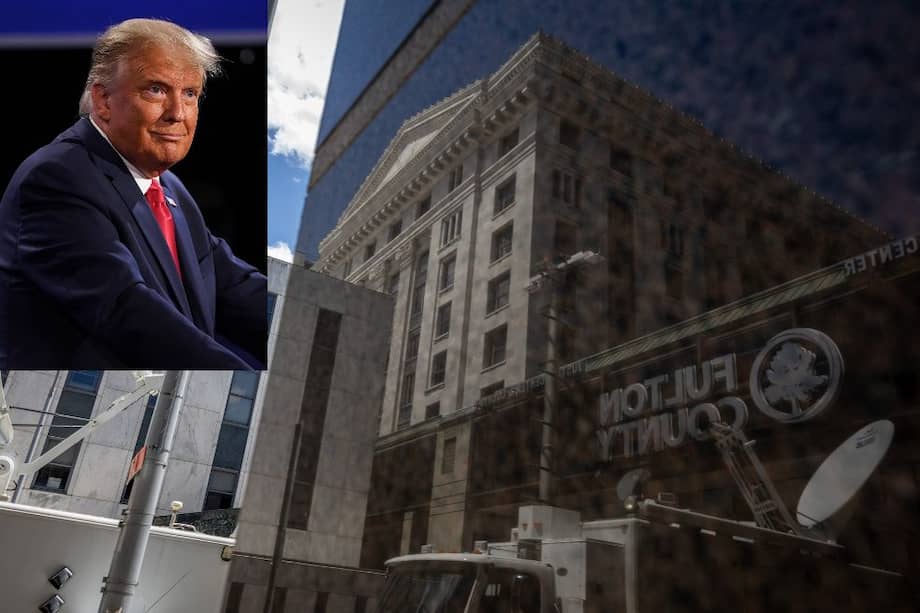 Se espera que el expresidente de los Estados Unidos, Donald Trump, y otras 18 personas, acusadas por la fiscal de distrito Fani Willis de extorsión y otros delitos relacionados con sus esfuerzos por anular el 2020, sean fichados en la cárcel del condado de Fulton, según la oficina del alguacil.