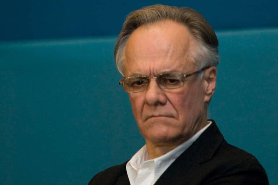 Fernando Vallejo dice: "Aquí en Colombia, que somos del primer mundo, no faltan los respiradores artificiales, lo que falta es enfermos, gracias a Dios y a Duque". / Cortesía archivo FIL Guadalajara