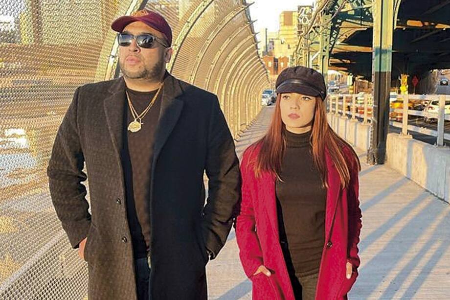 La actriz colombiana Jennifer Arenas se estrena como cantante junto al rapero neoyorkino Calle Cardona.