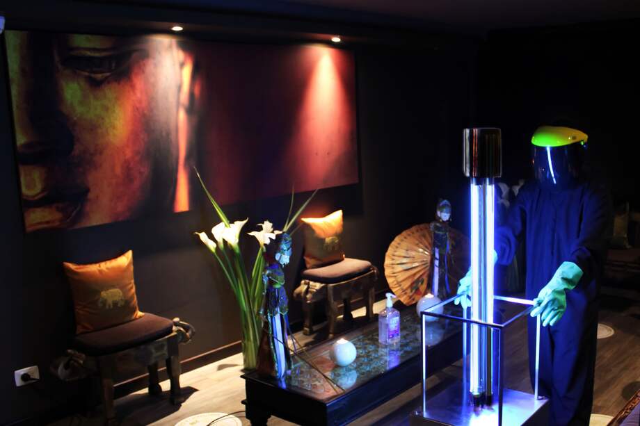 Tecnología UVC germicida que ayuda a la eliminación de virus, gérmenes y bacterias en los ambientes.