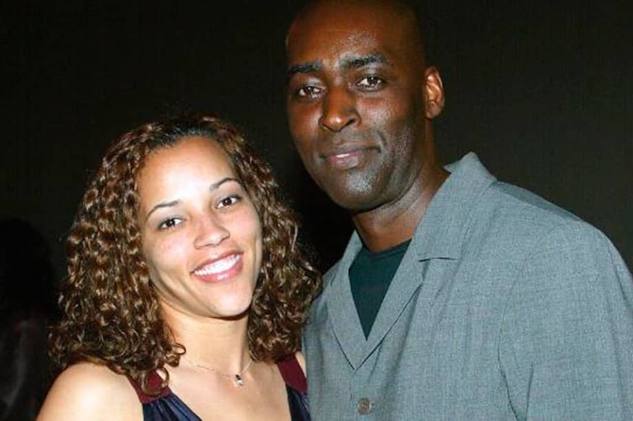 Detienen a reconocido actor estadounidense por asesinato de su esposa